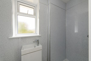En Suite- click for photo gallery